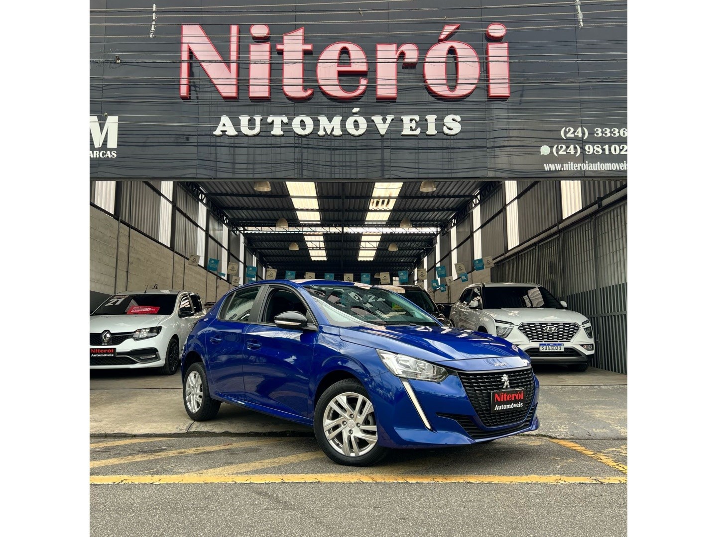 PEUGEOT 208