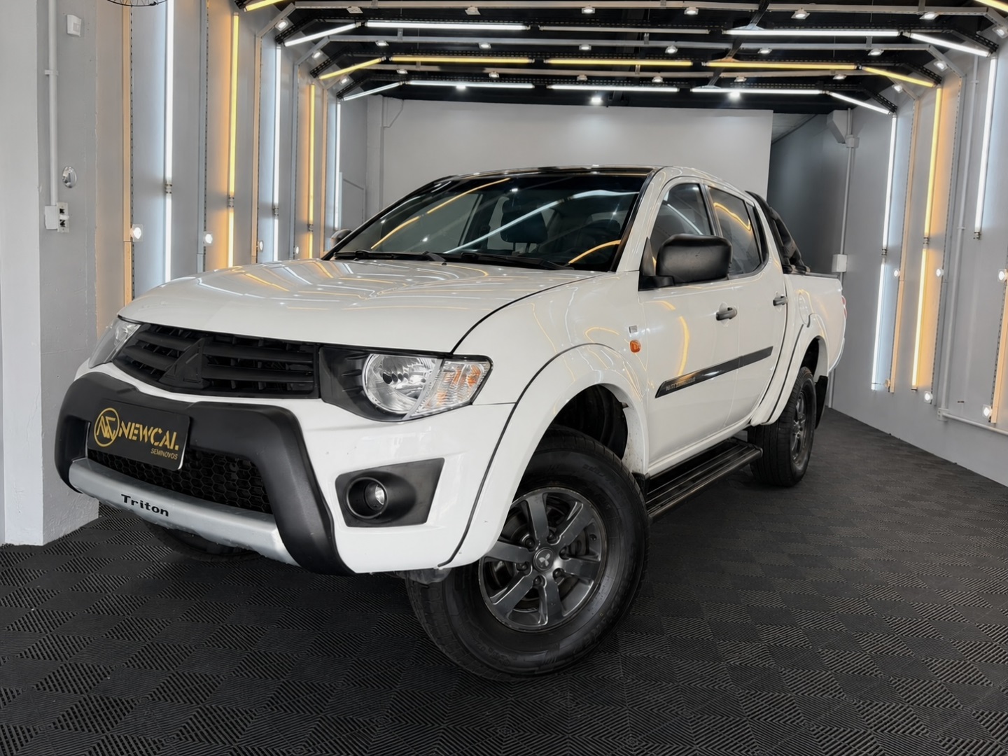 MITSUBISHI L200 TRITON