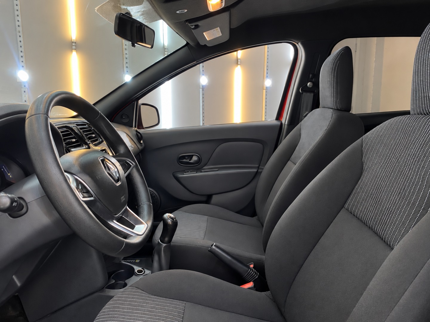Renault Sandero 1.0 12V Sce Flex Life Manual - foto 3