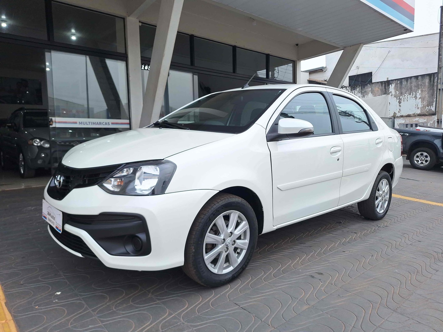 TOYOTA ETIOS