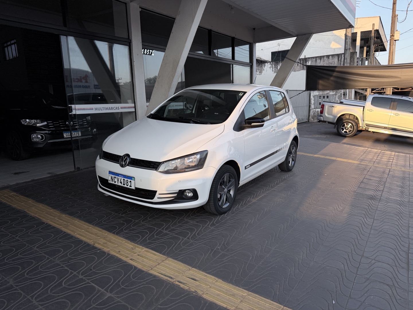 VOLKSWAGEN FOX