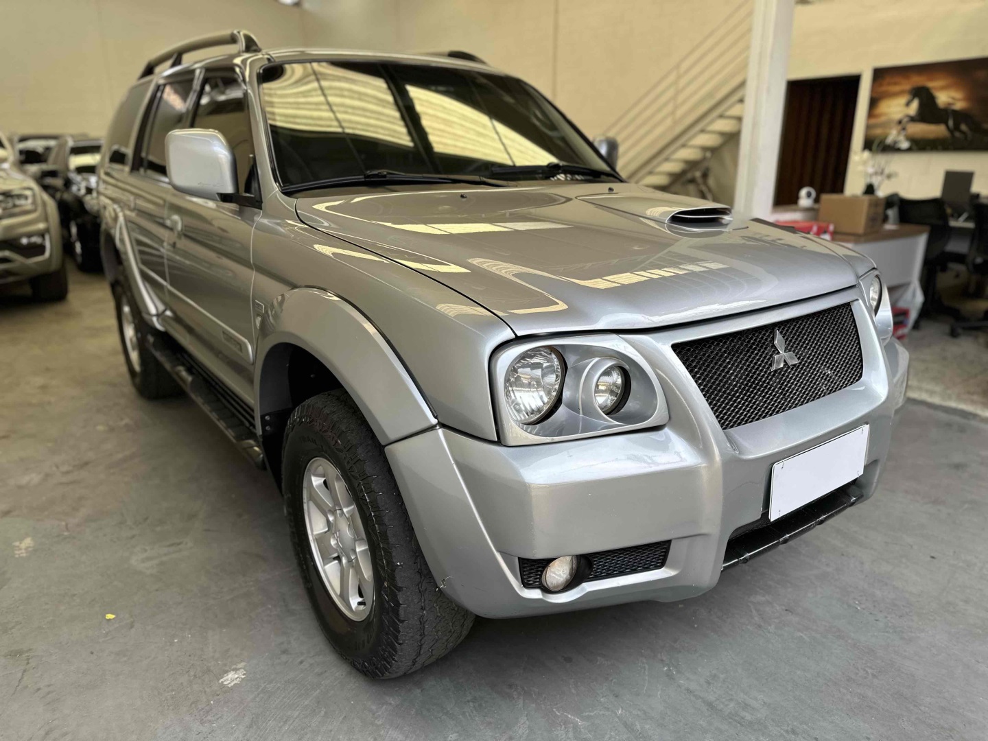 MITSUBISHI PAJERO SPORT
