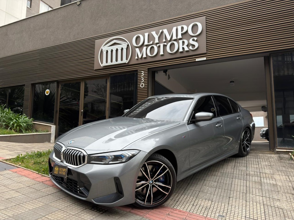 BMW 320i