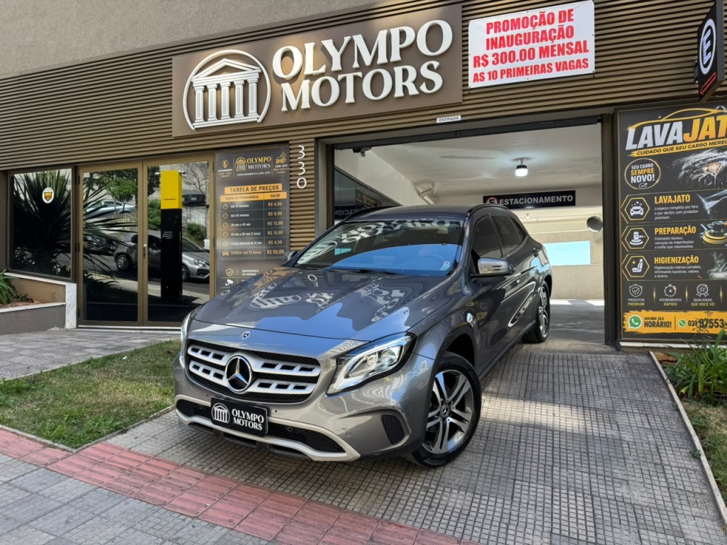 MERCEDES-BENZ GLA 200 1.6 CGI FLEX STYLE 7G-DCT