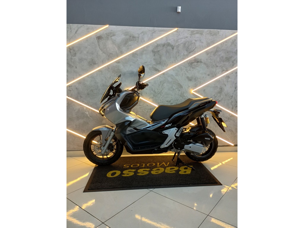 HONDA ADV 150