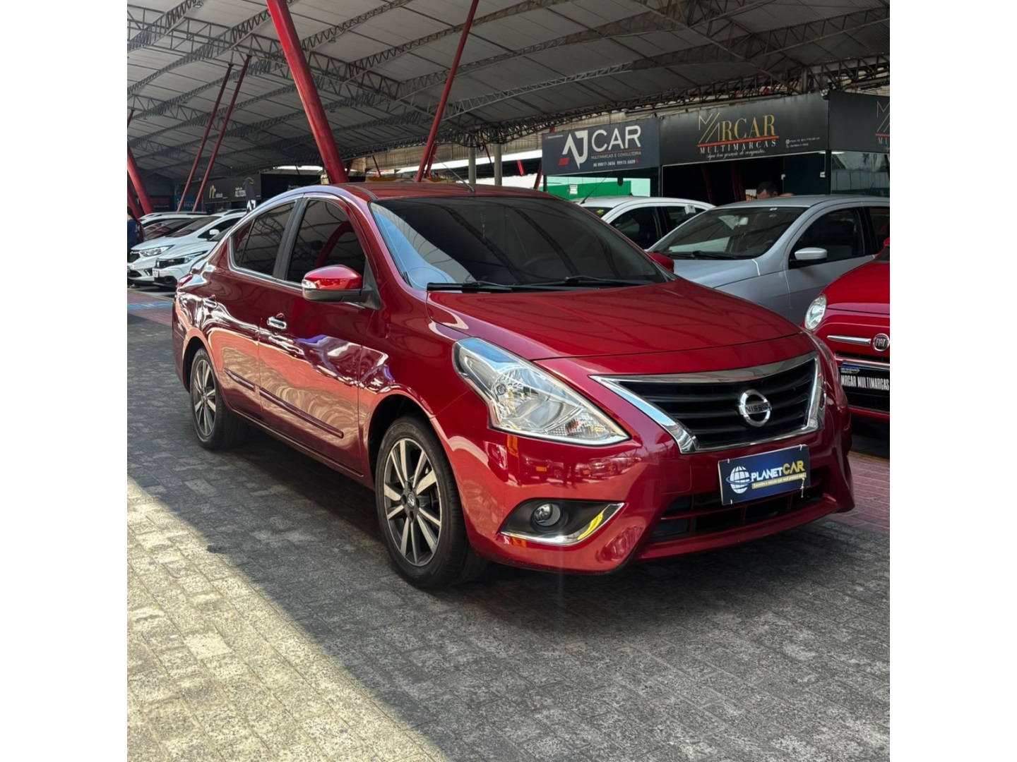 NISSAN VERSA