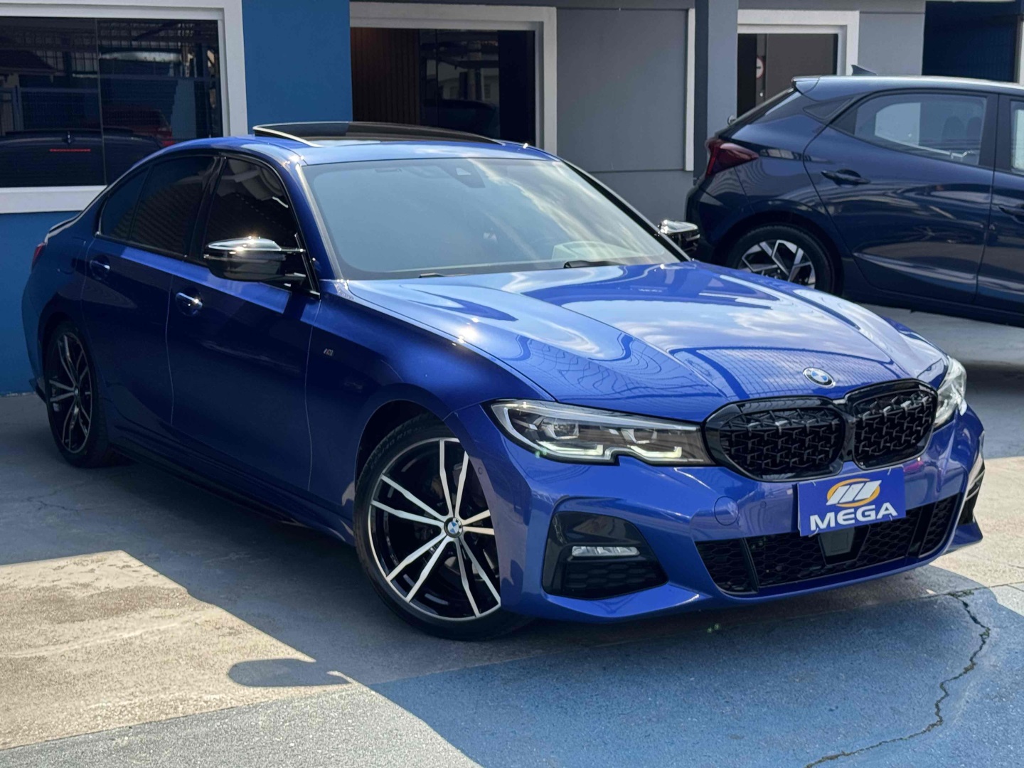 BMW 320i