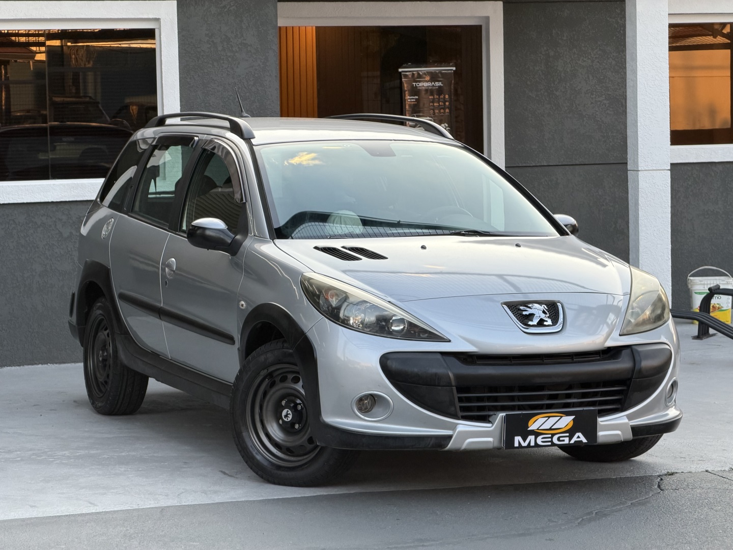 PEUGEOT 207