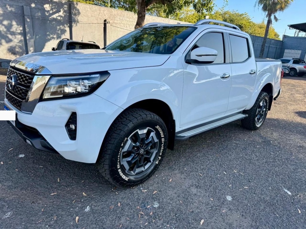 NISSAN FRONTIER