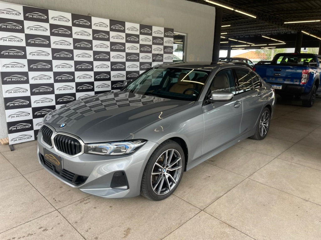 BMW 320i