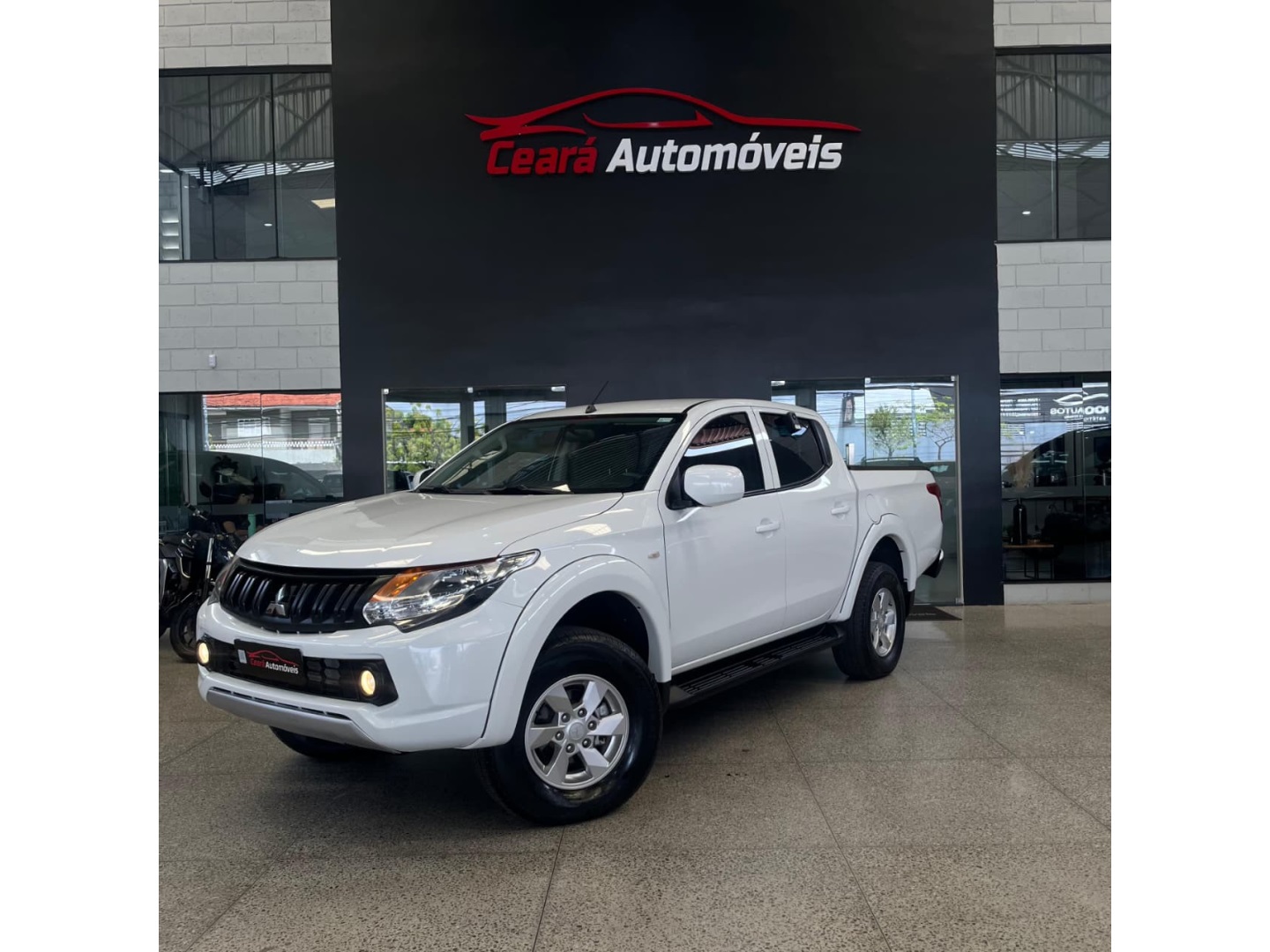 MITSUBISHI L200 TRITON