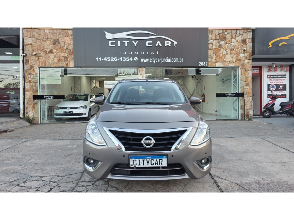 NISSAN VERSA