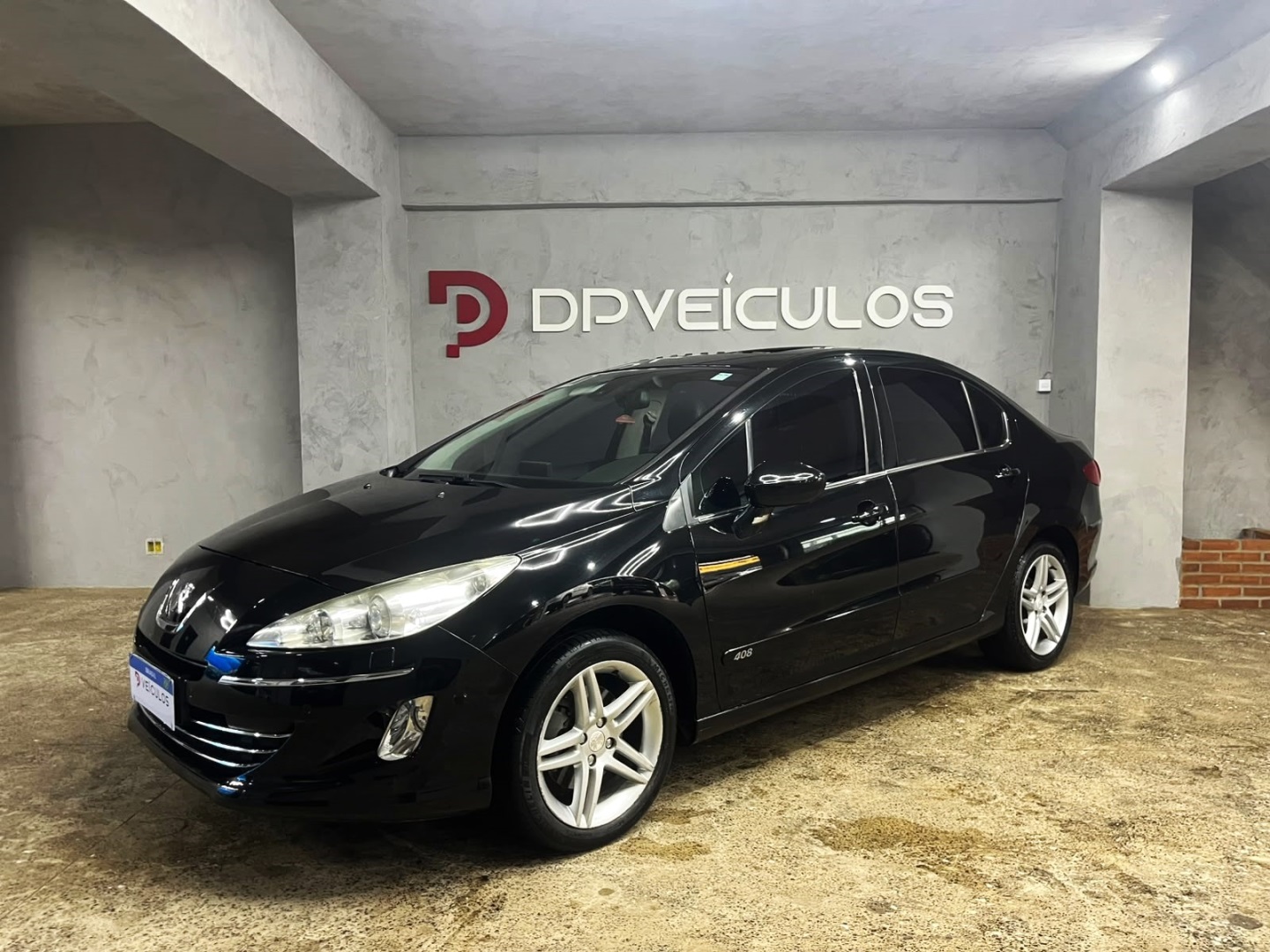 PEUGEOT 408