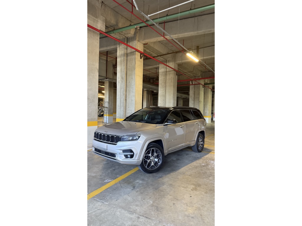 JEEP COMMANDER