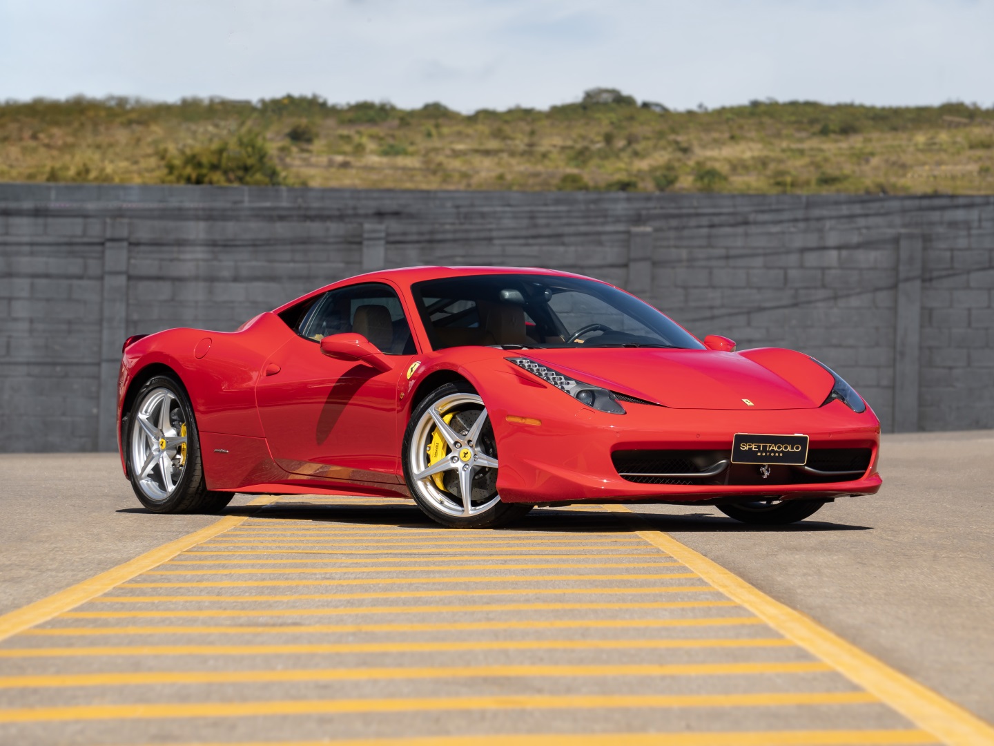 FERRARI 458 ITALIA