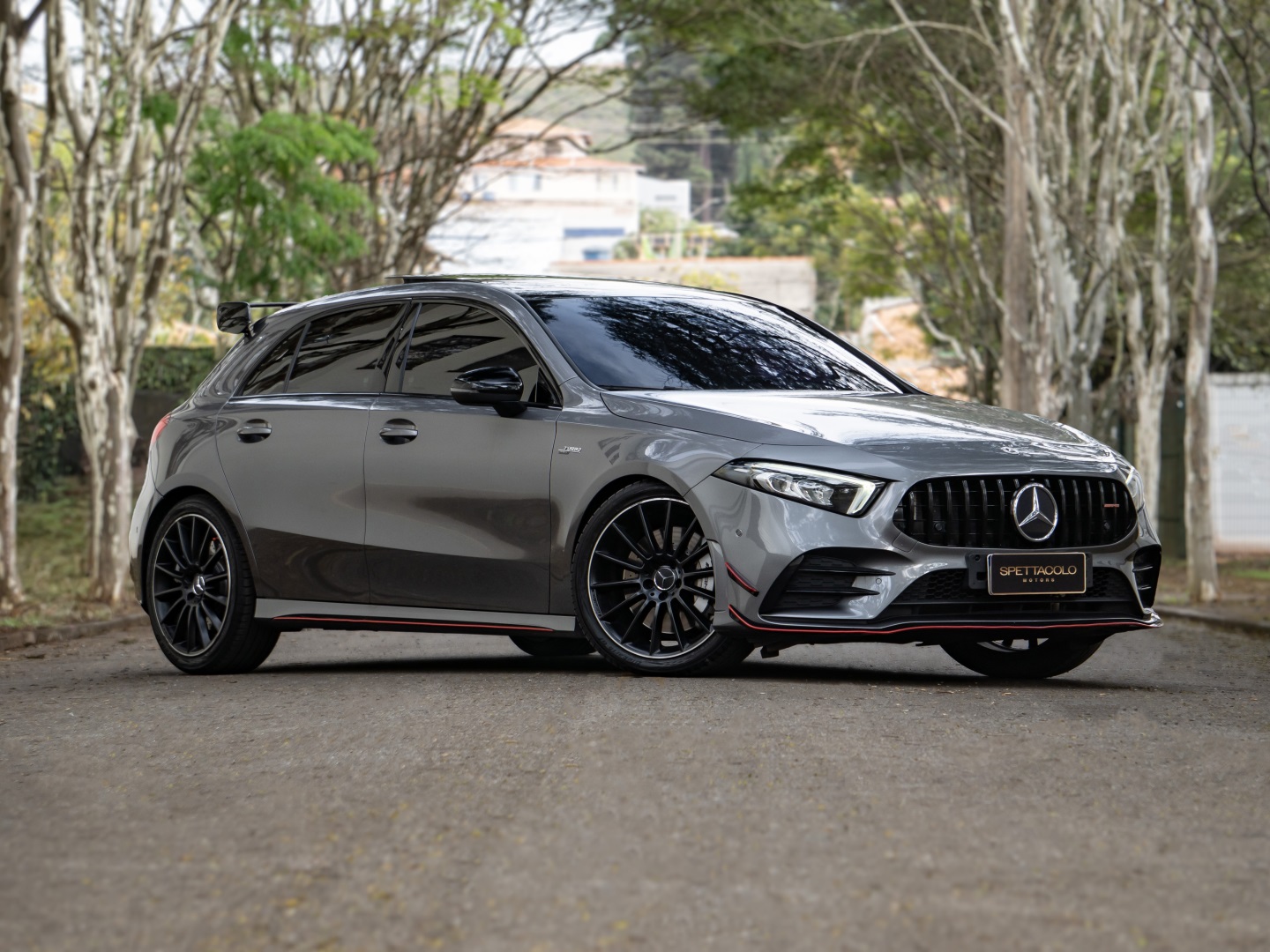 MERCEDES-BENZ A 35 AMG