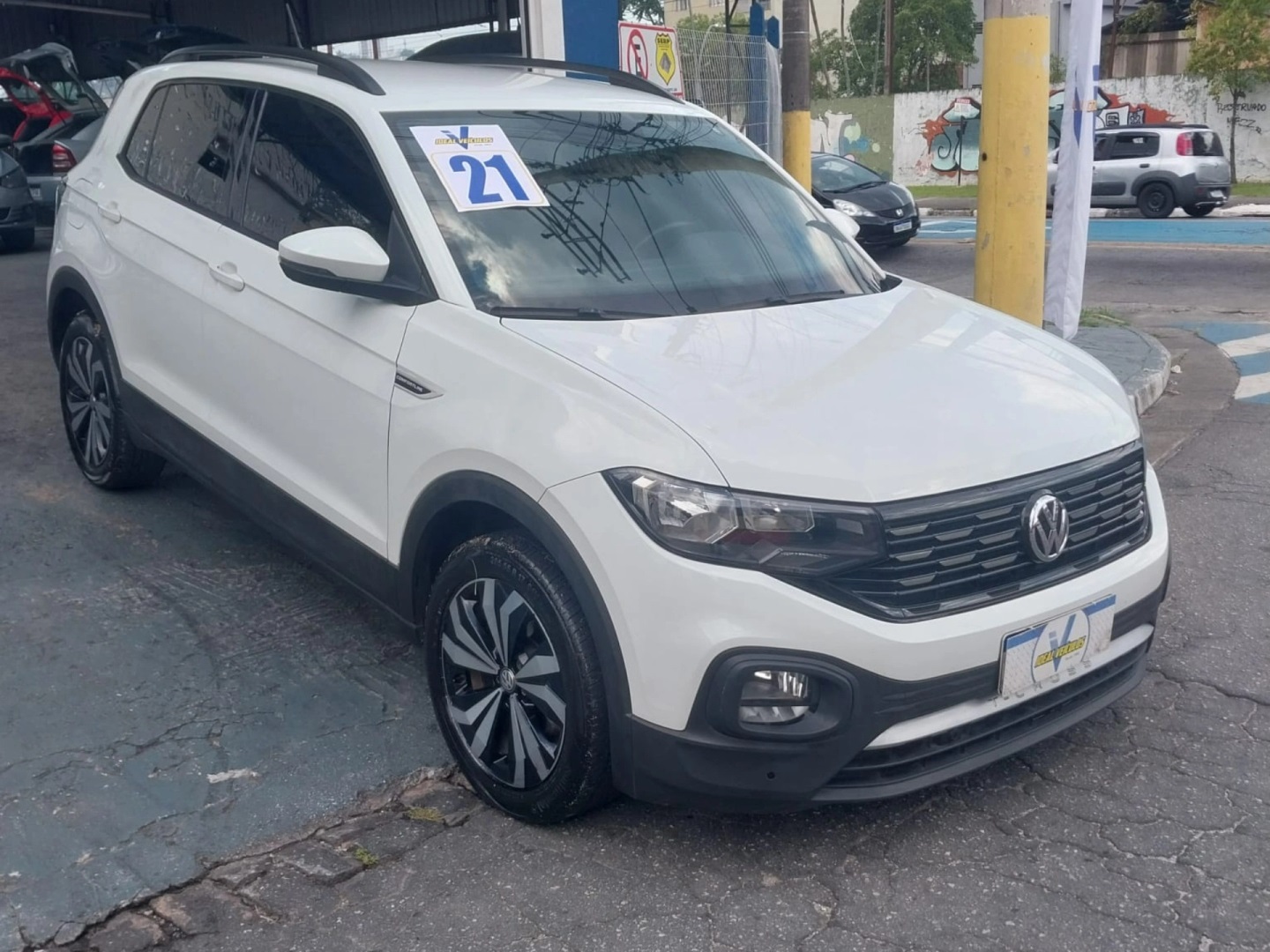VOLKSWAGEN T-CROSS