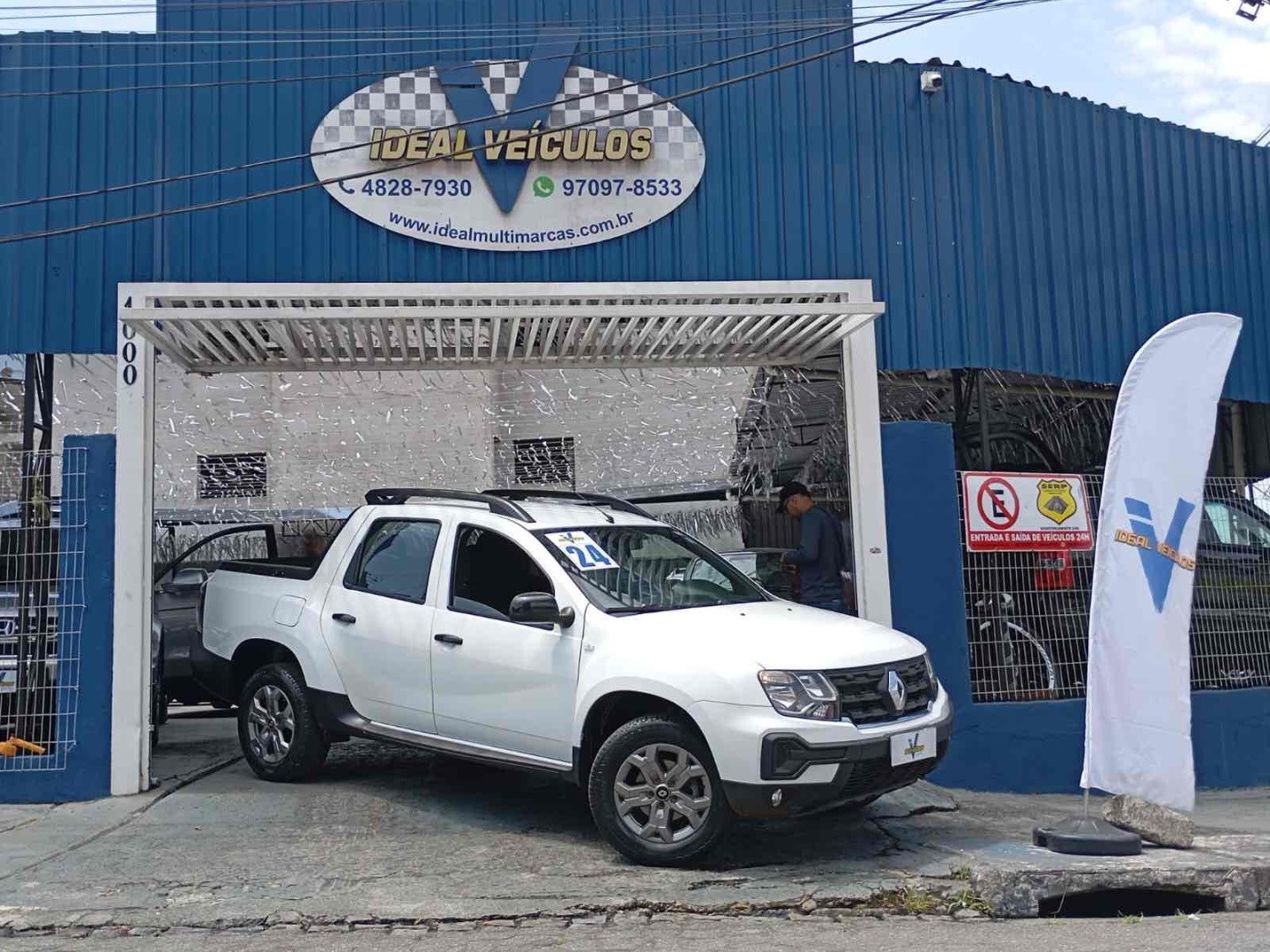 RENAULT DUSTER