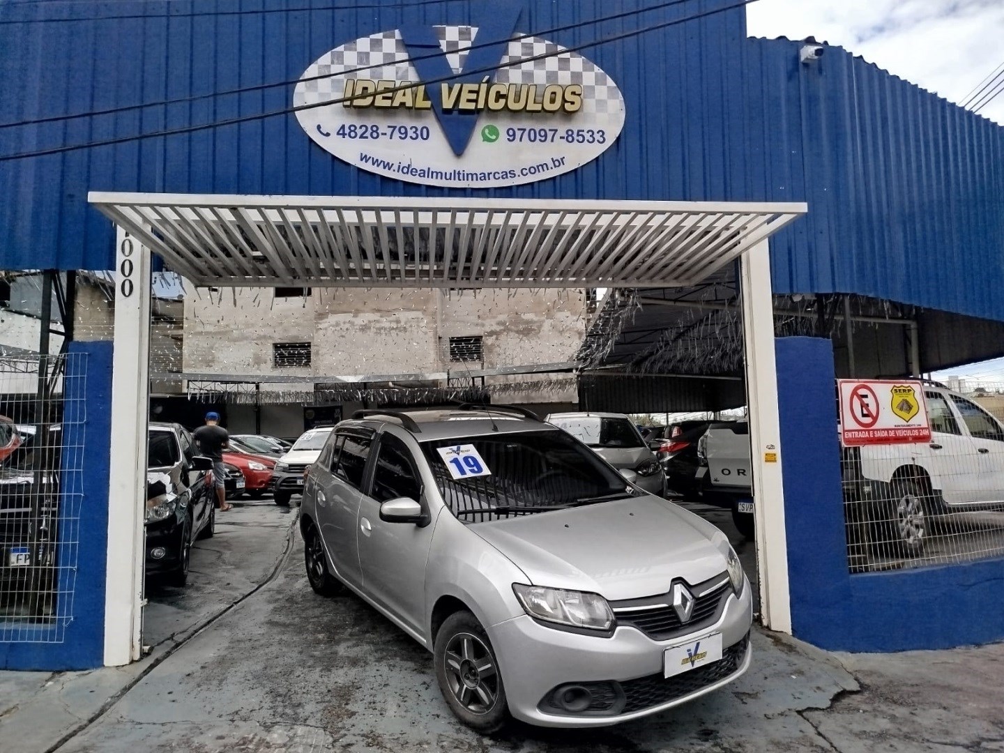 RENAULT SANDERO