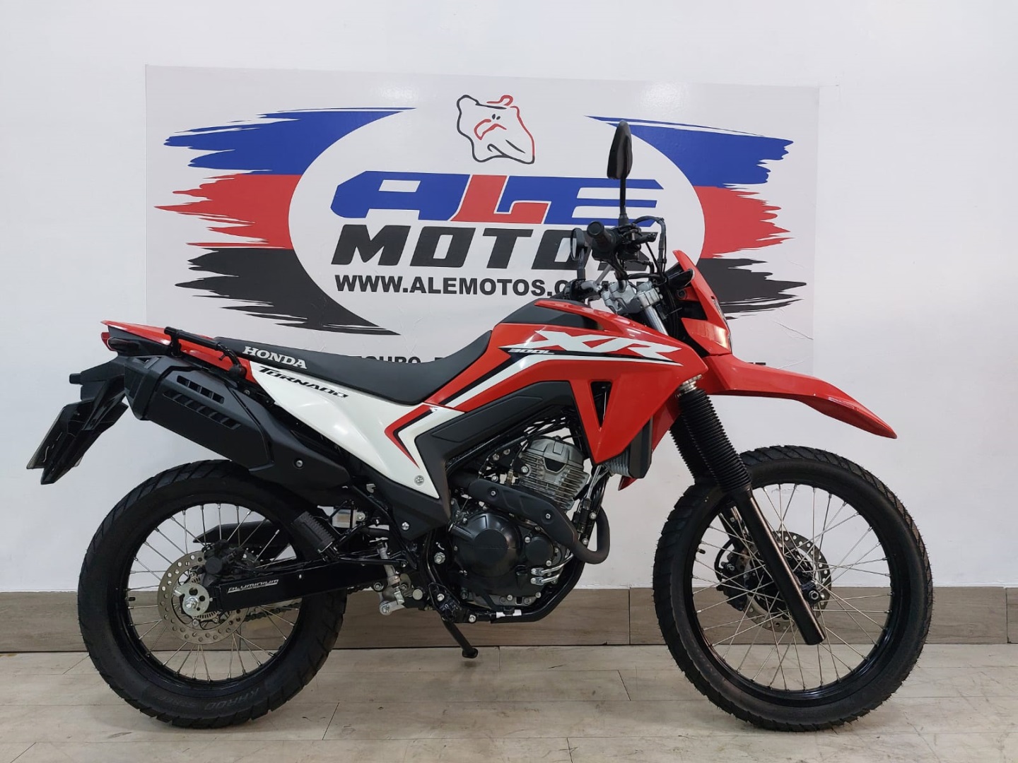 HONDA XR 300L TORNADO