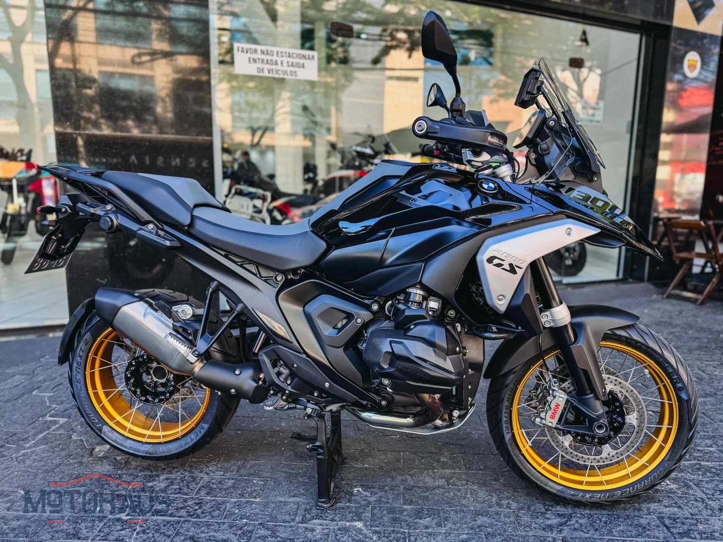 BMW R 1300 GS TRIPLE BLACK