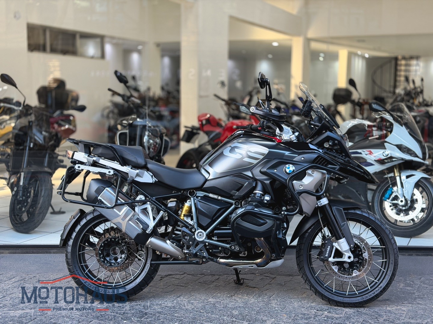 BMW R 1250 GS PREMIUM TRIPLE BLACK