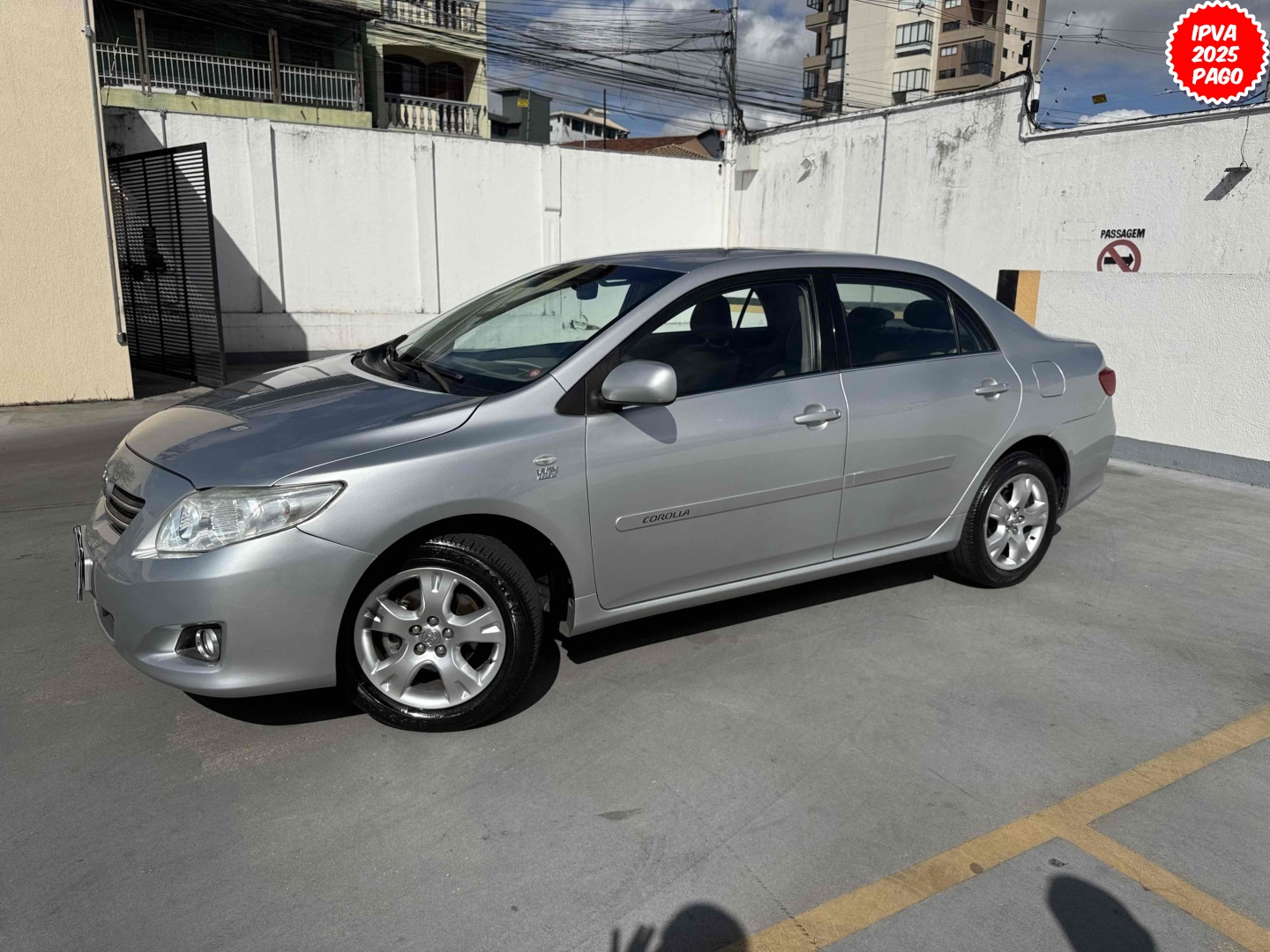 TOYOTA COROLLA