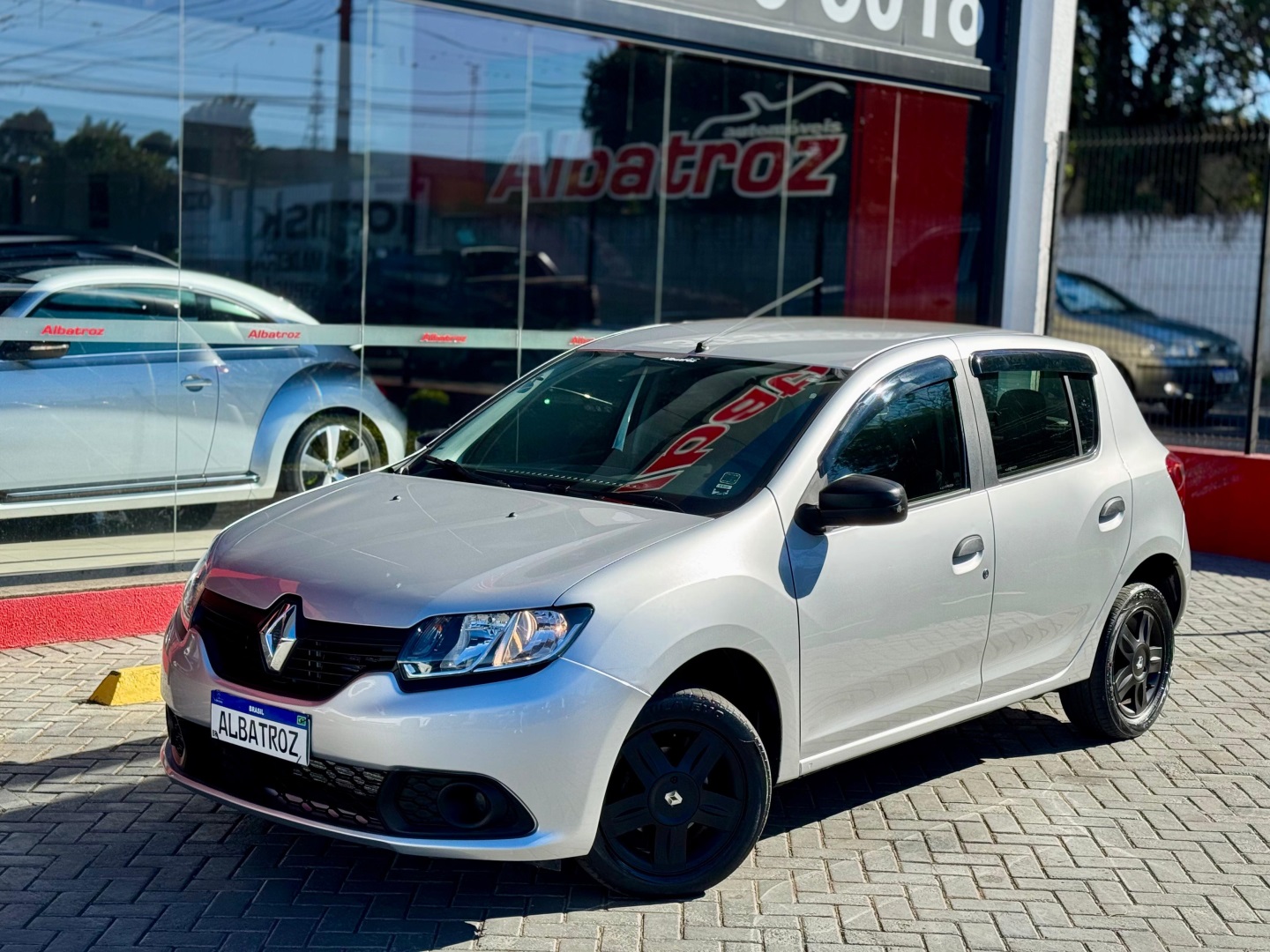 RENAULT SANDERO