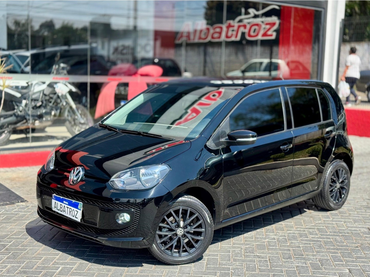 VOLKSWAGEN UP