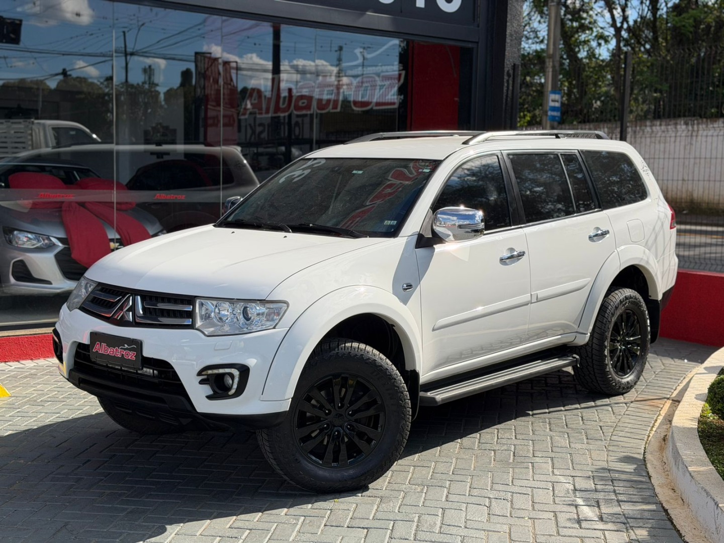 Mitsubishi PAJERO 2015 à venda