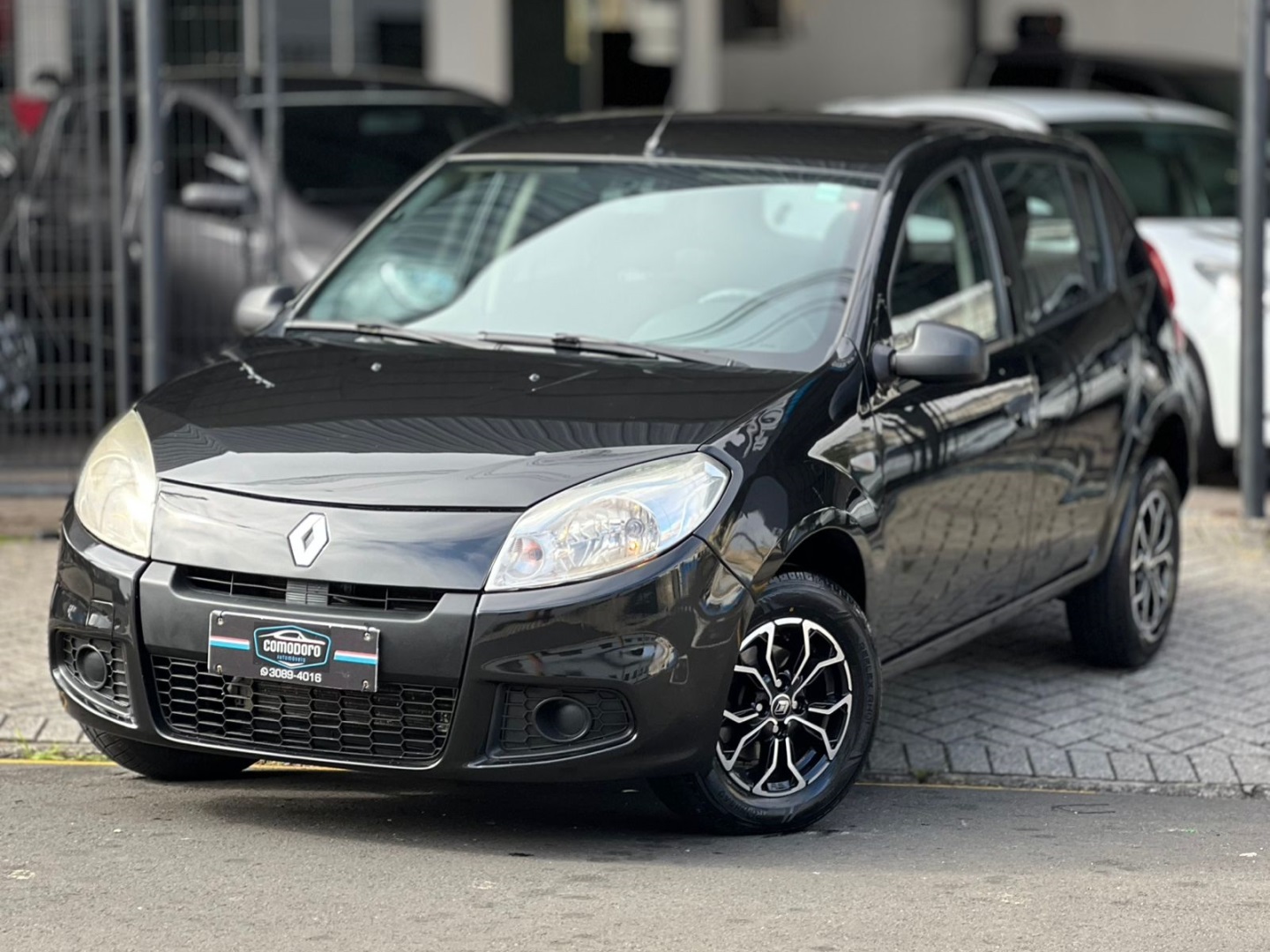 RENAULT SANDERO