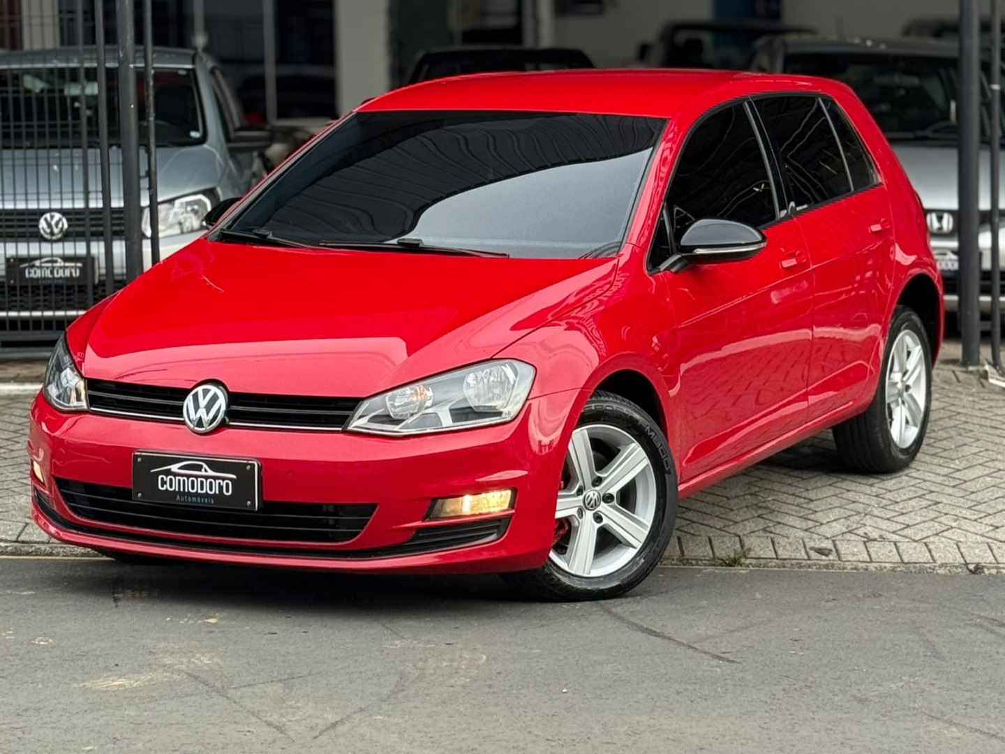 VOLKSWAGEN GOLF