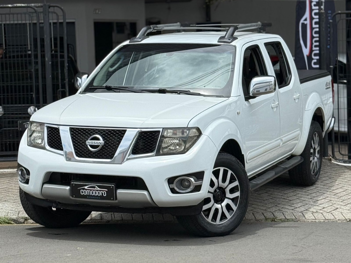 NISSAN FRONTIER
