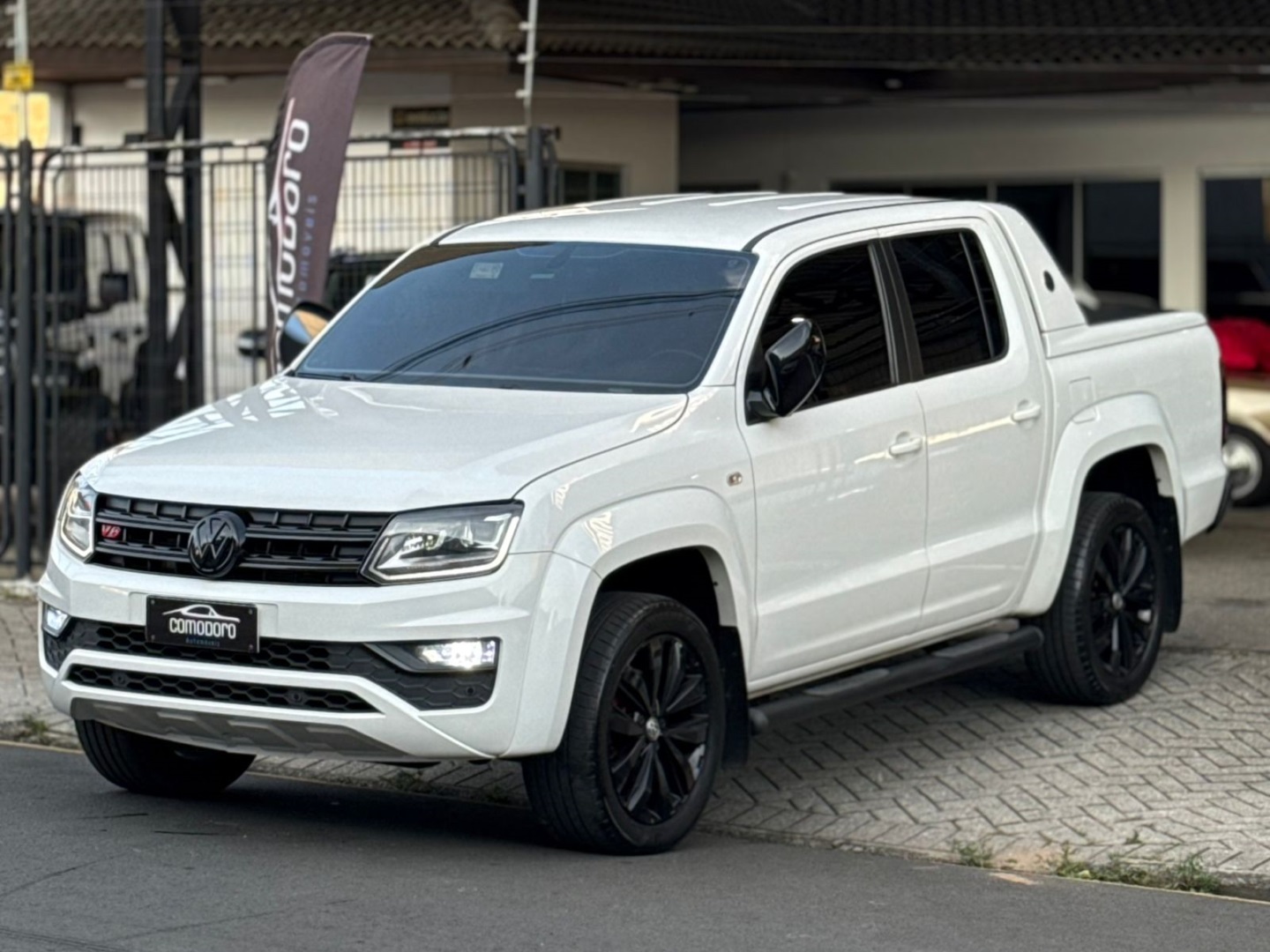 Volkswagen Amarok 3.0 V6 TDI Diesel Highline Extreme Cd 4motion Automático - foto 2