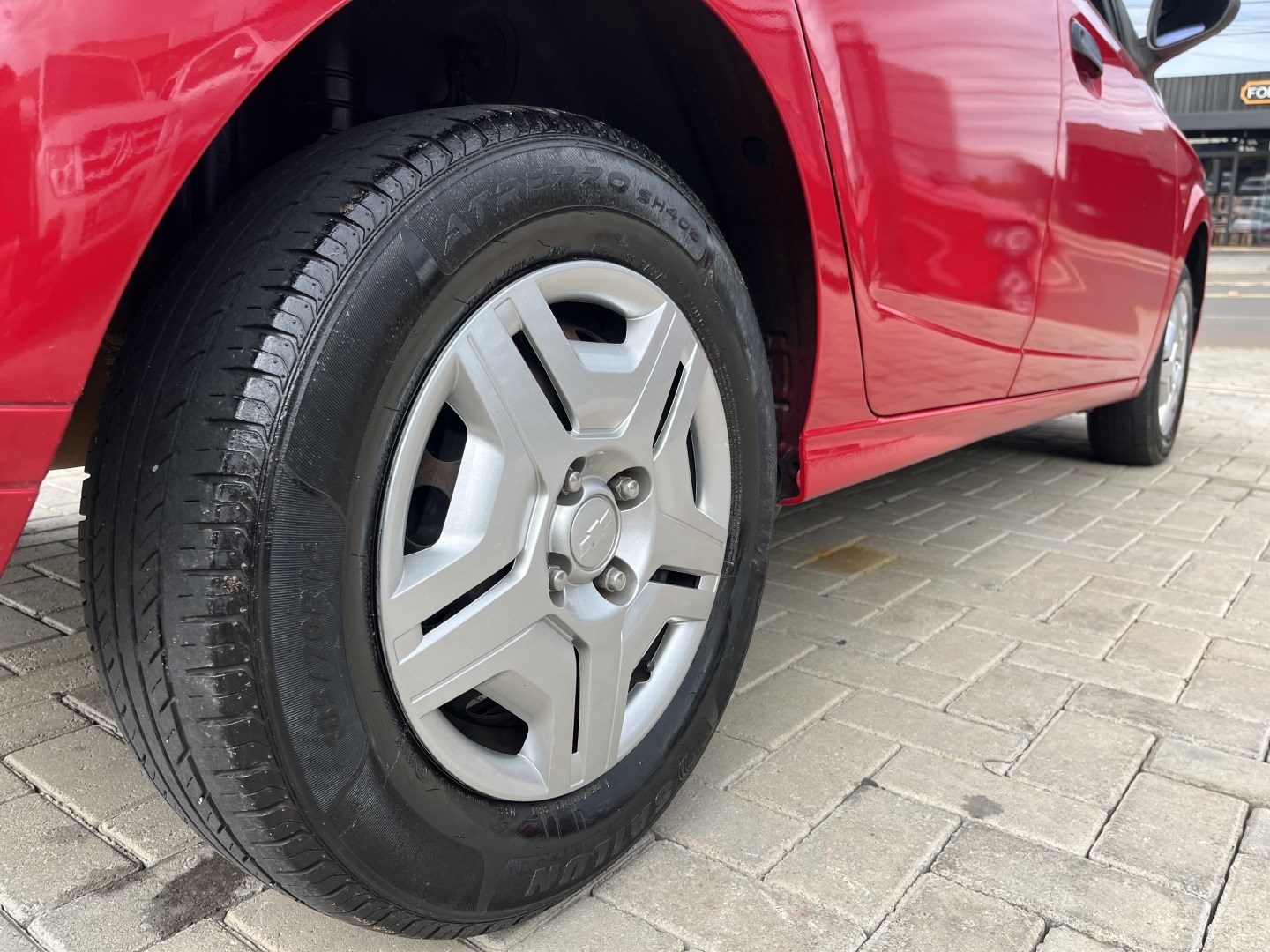 Chevrolet Onix Hatch Ls 1.0 8V Flexpower 5P Mec. - foto 10