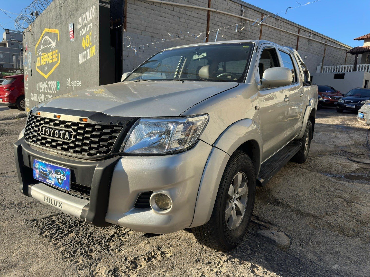 TOYOTA HILUX