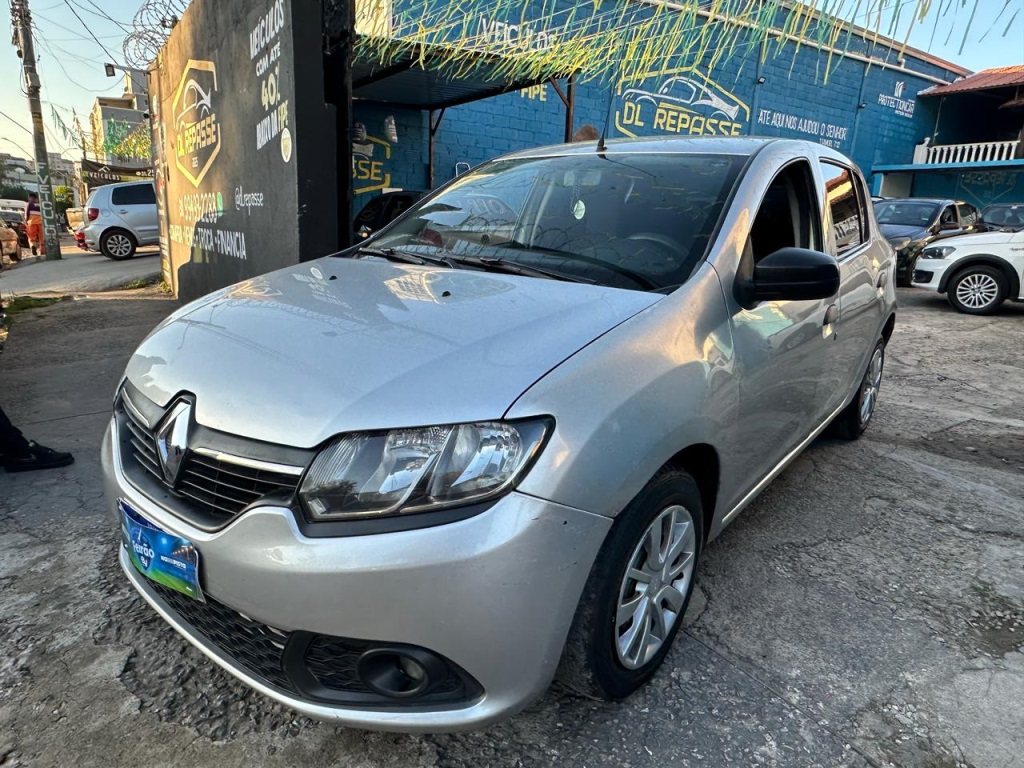 RENAULT SANDERO
