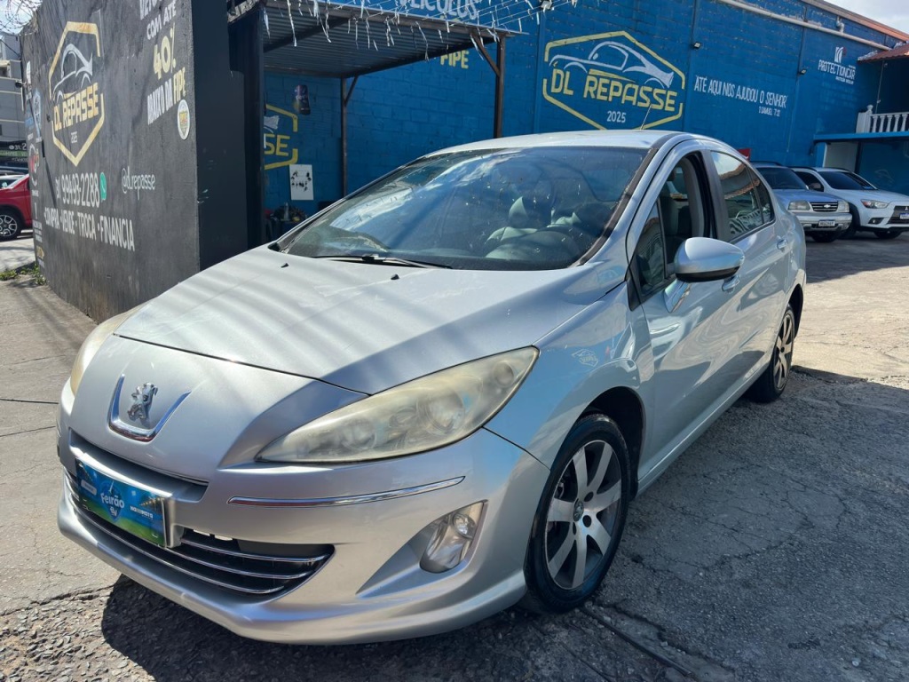 PEUGEOT 408