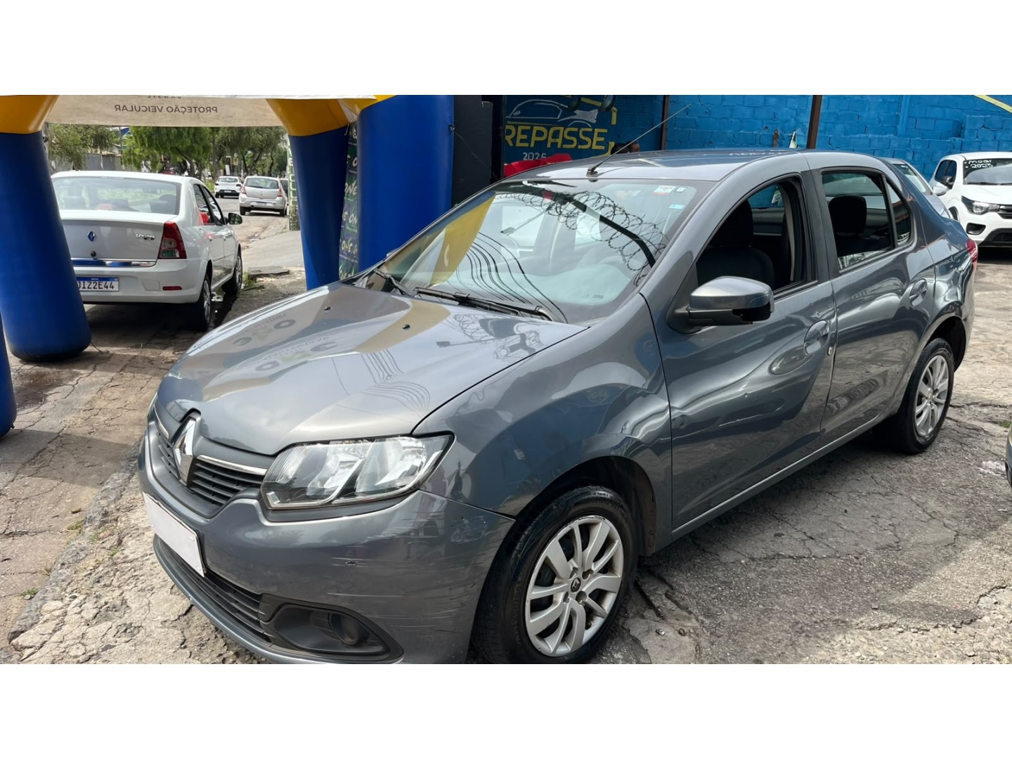 RENAULT LOGAN