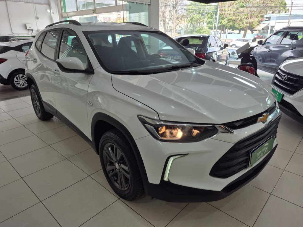 CHEVROLET TRACKER