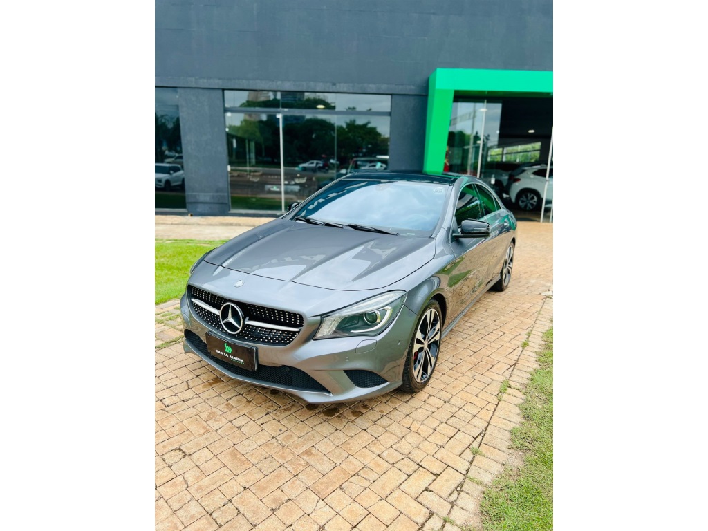 MERCEDES-BENZ CLA 200
