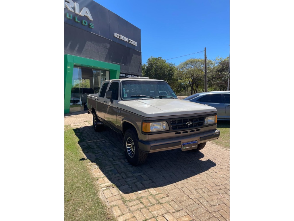 CHEVROLET D20