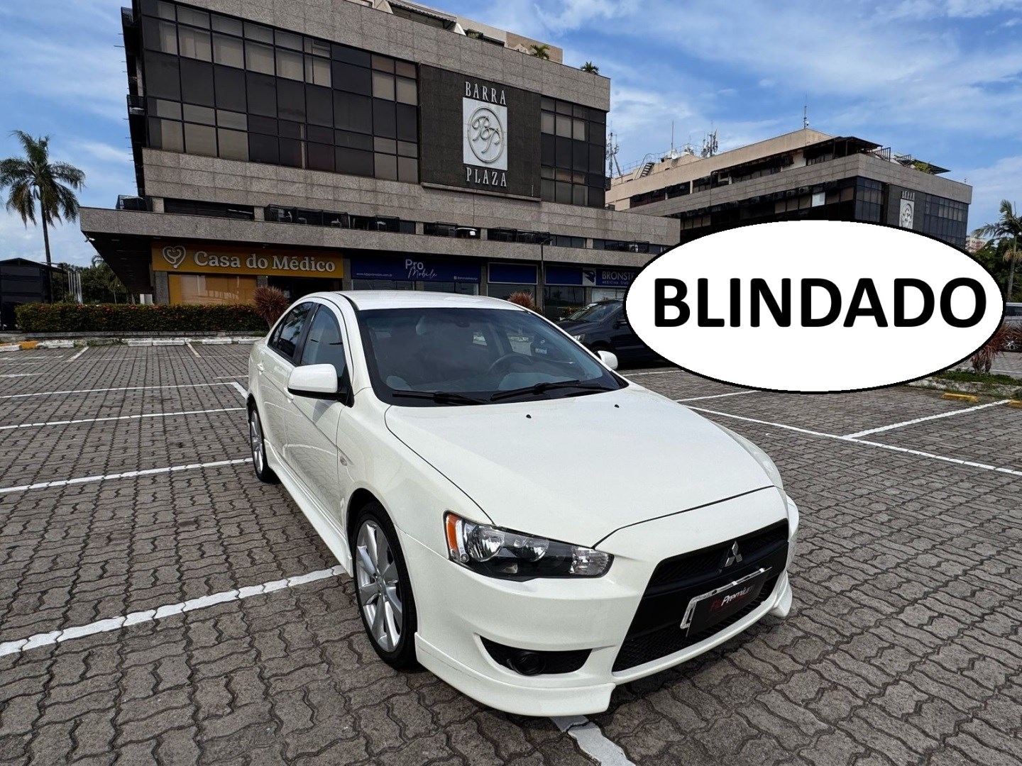 MITSUBISHI LANCER