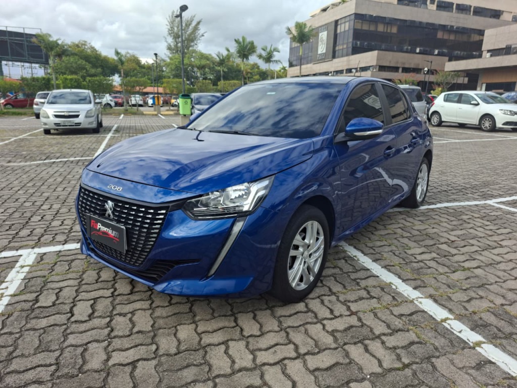 PEUGEOT 208