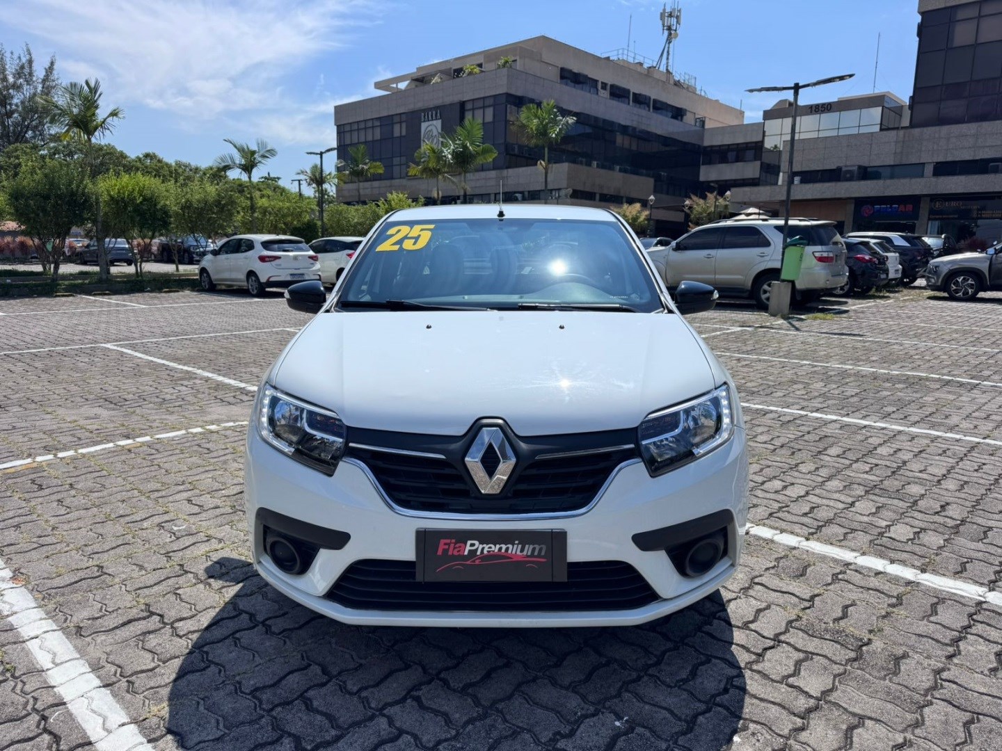 RENAULT LOGAN