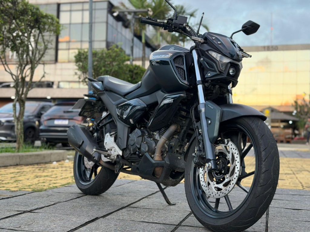 YAMAHA FZ15 FAZER CONNECTED ABS 2025