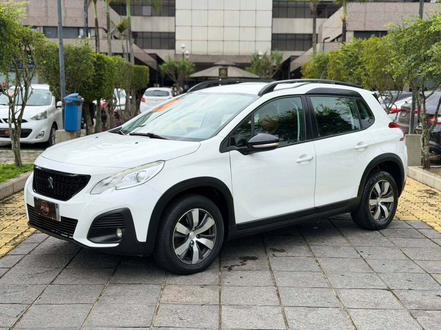 PEUGEOT 2008