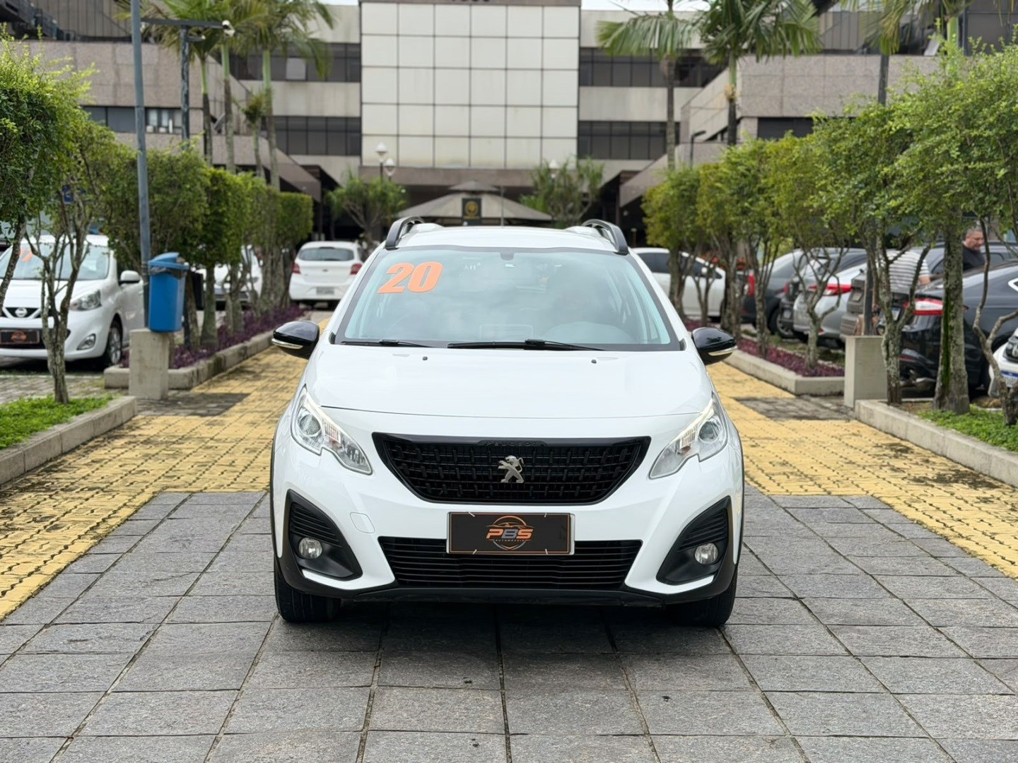PEUGEOT 2008