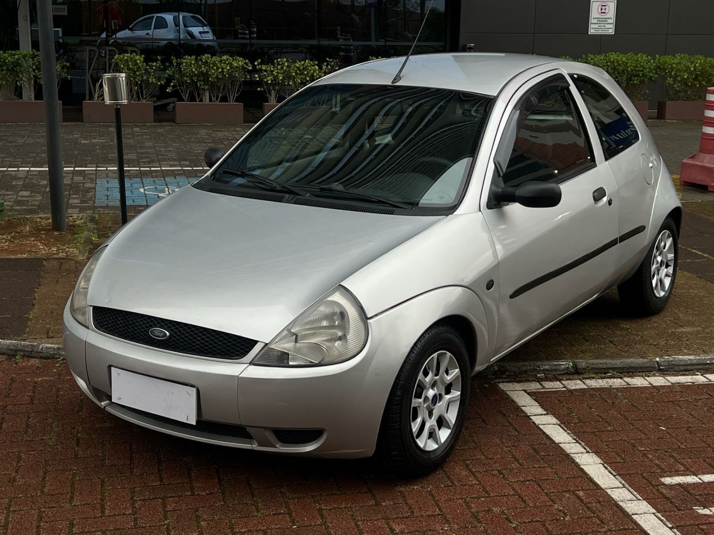 FORD KA