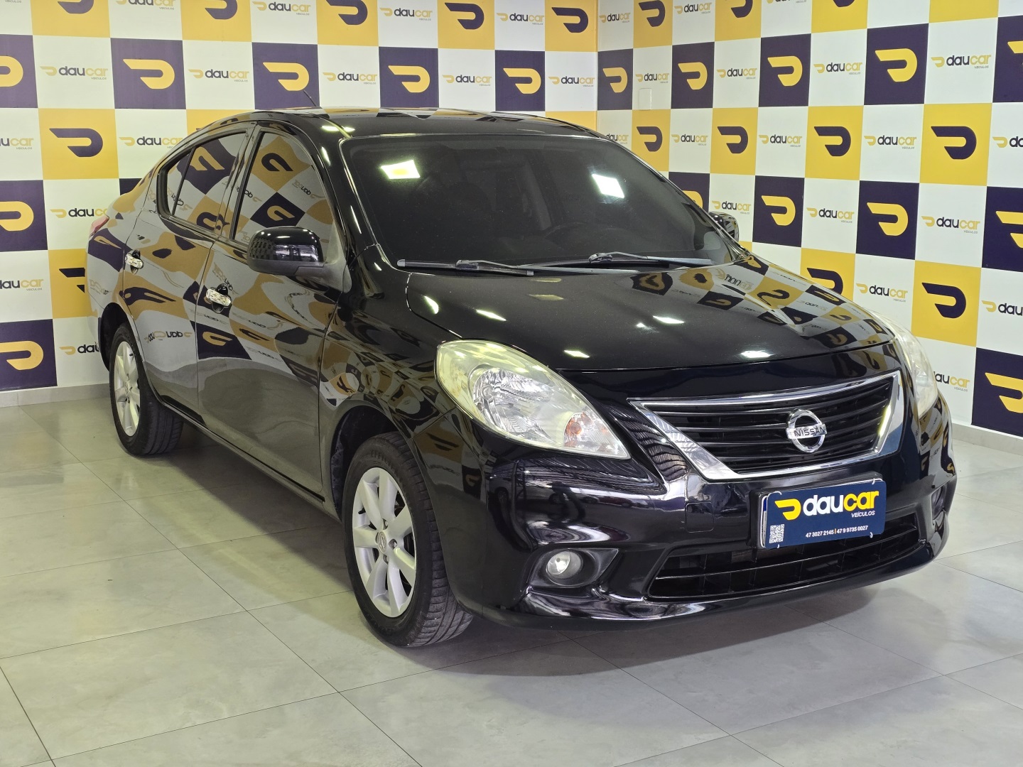 NISSAN VERSA